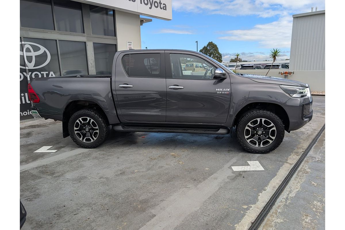 2022 Toyota Hilux SR5 GUN126R
