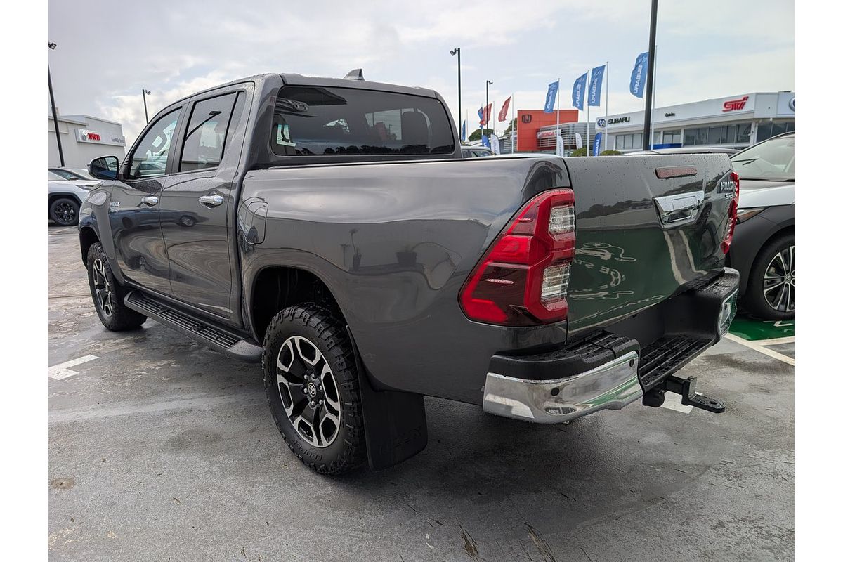 2022 Toyota Hilux SR5 GUN126R