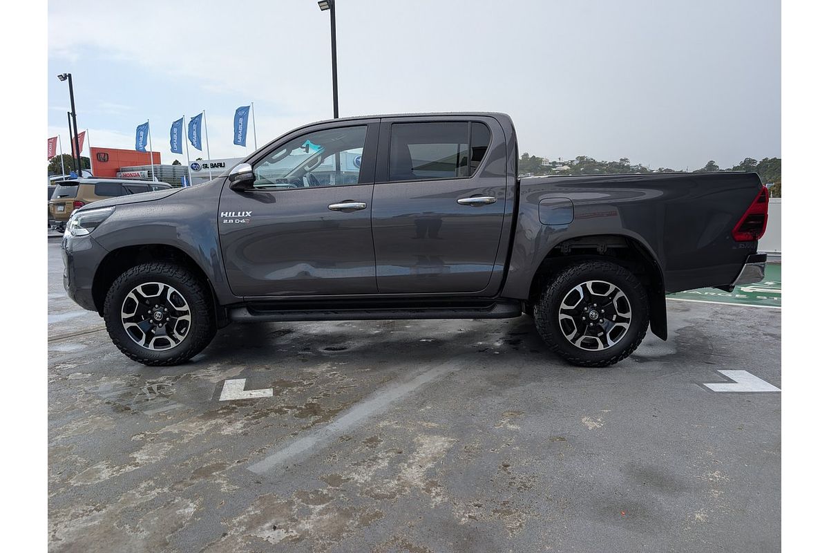 2022 Toyota Hilux SR5 GUN126R