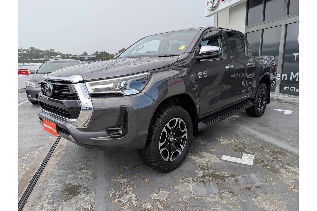 2022 Toyota Hilux SR5 GUN126R