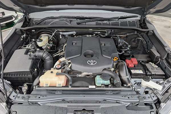 2022 Toyota Hilux SR5 GUN126R