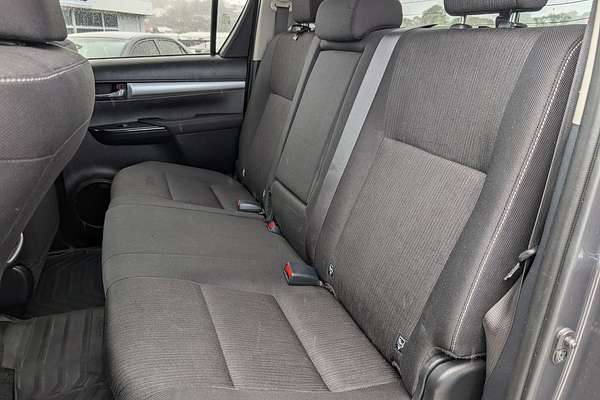 2022 Toyota Hilux SR5 GUN126R