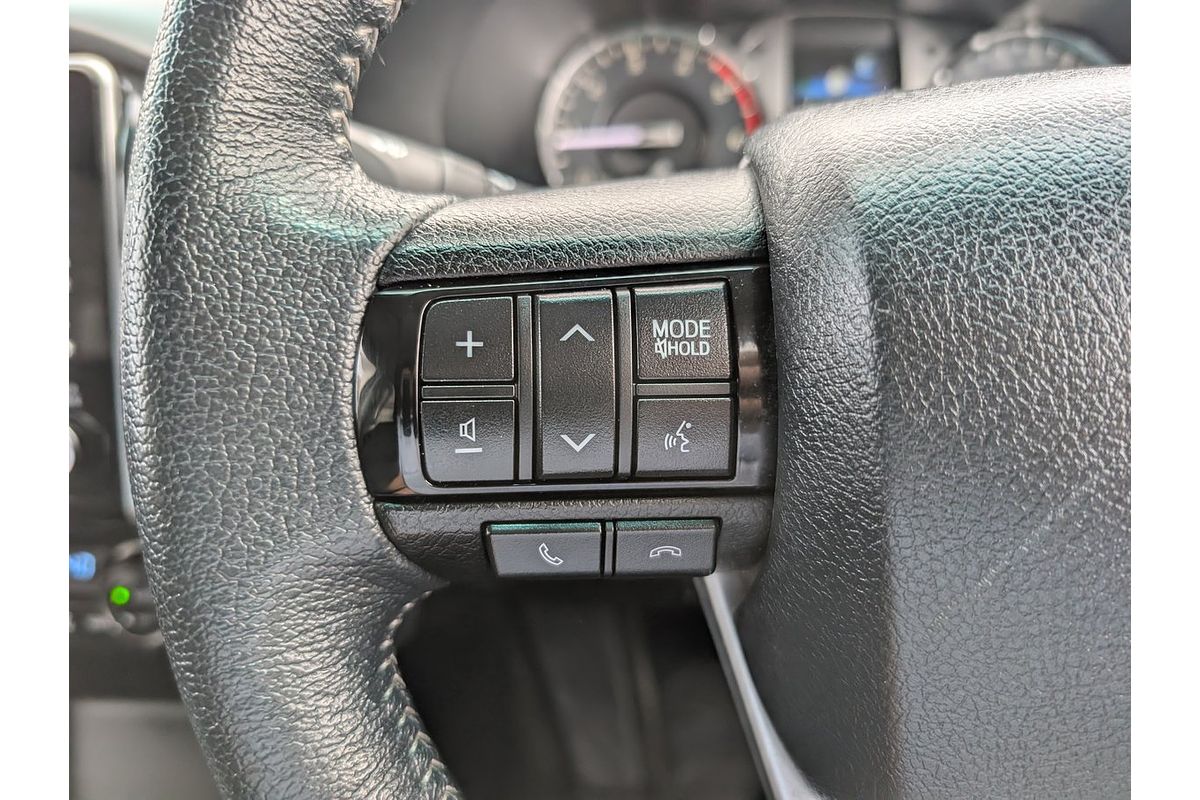 2022 Toyota Hilux SR5 GUN126R