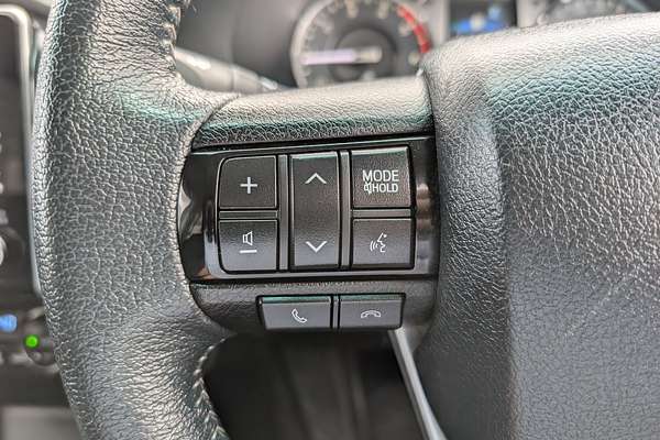 2022 Toyota Hilux SR5 GUN126R