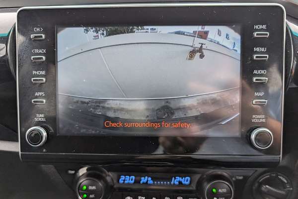 2022 Toyota Hilux SR5 GUN126R