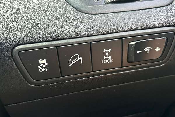 2011 Hyundai ix35 Highlander LM