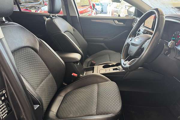 2018 Ford Focus Titanium SA