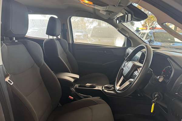 2021 Isuzu D-MAX SX High Ride Rear Wheel Drive