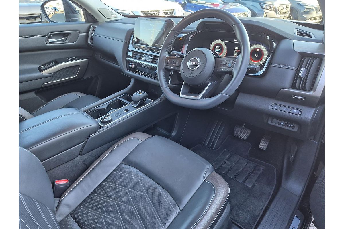 2024 Nissan Pathfinder Ti-L R53