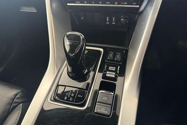 2022 Mitsubishi Eclipse Cross PHEV Exceed YB