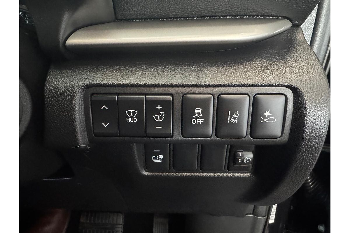 2022 Mitsubishi Eclipse Cross PHEV Exceed YB