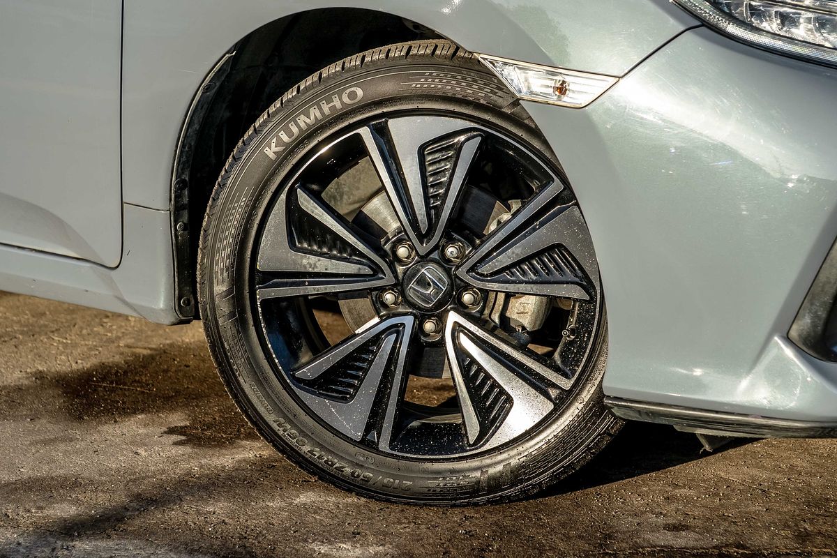 2019 Honda Civic VTi-LX 10th Gen