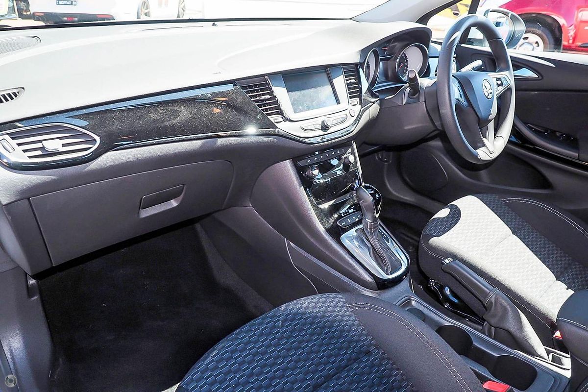 2018 Holden Astra R BK