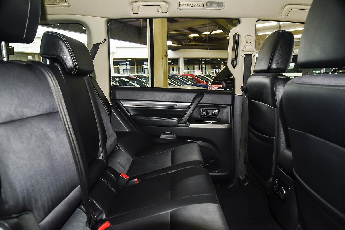 2018 Mitsubishi Pajero GLS NX
