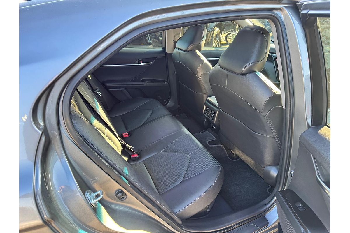 2021 Toyota Camry SL AXVH70R