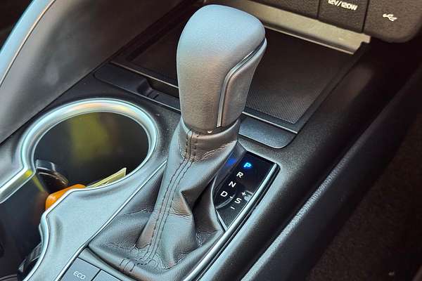 2021 Toyota Camry SL AXVH70R