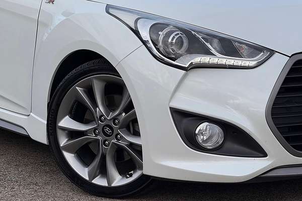 2015 Hyundai Veloster SR Turbo FS4 Series II