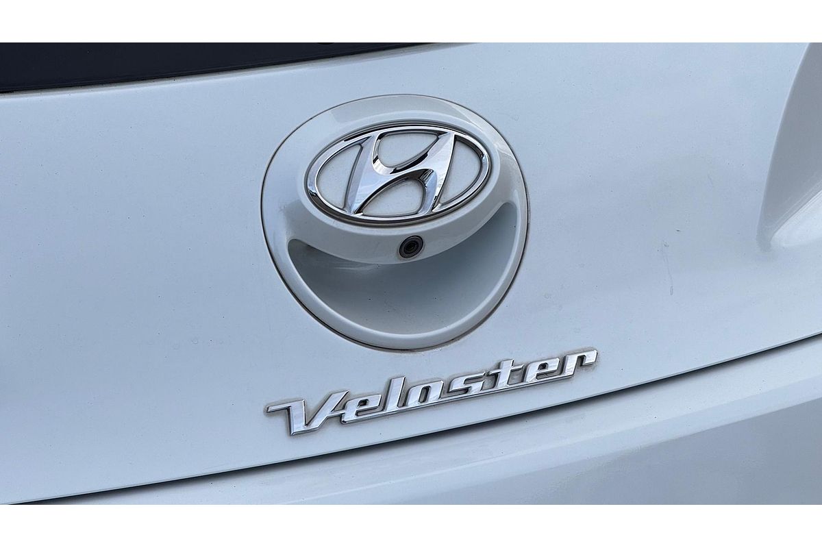 2015 Hyundai Veloster SR Turbo FS4 Series II