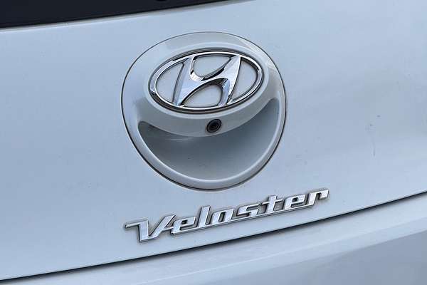 2015 Hyundai Veloster SR Turbo FS4 Series II
