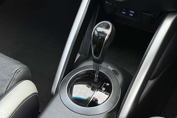 2015 Hyundai Veloster SR Turbo FS4 Series II