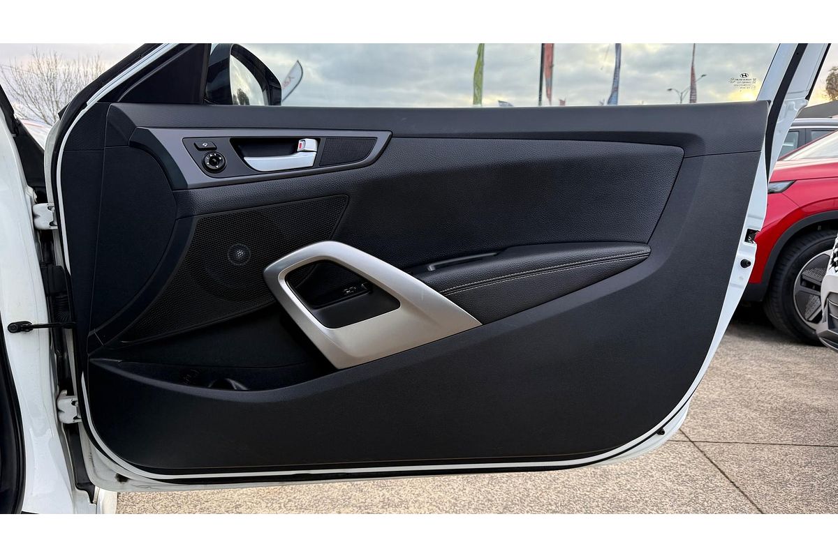 2015 Hyundai Veloster SR Turbo FS4 Series II