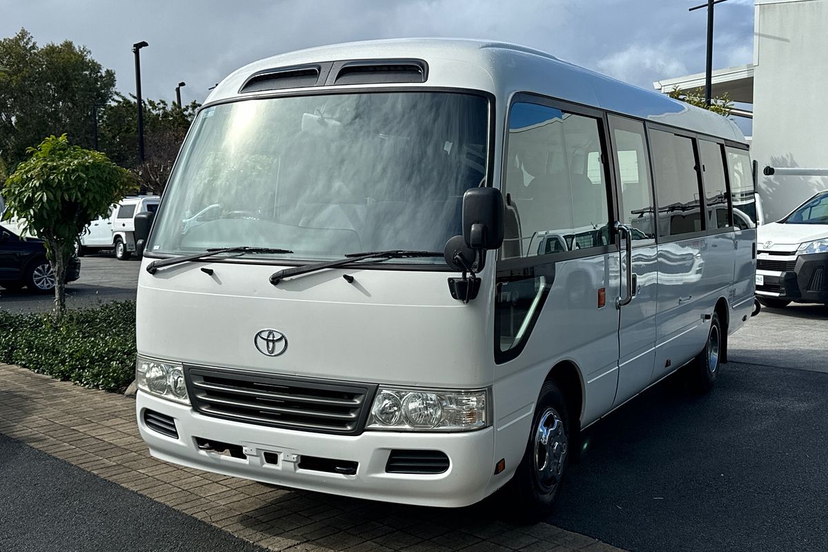 2013 Toyota Coaster Deluxe XZB50R
