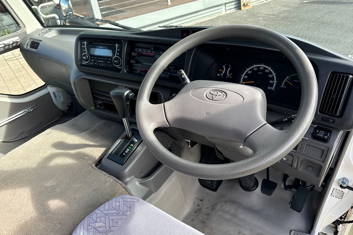 2013 Toyota Coaster Deluxe XZB50R