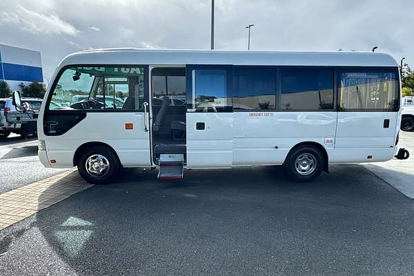 2013 Toyota Coaster Deluxe XZB50R