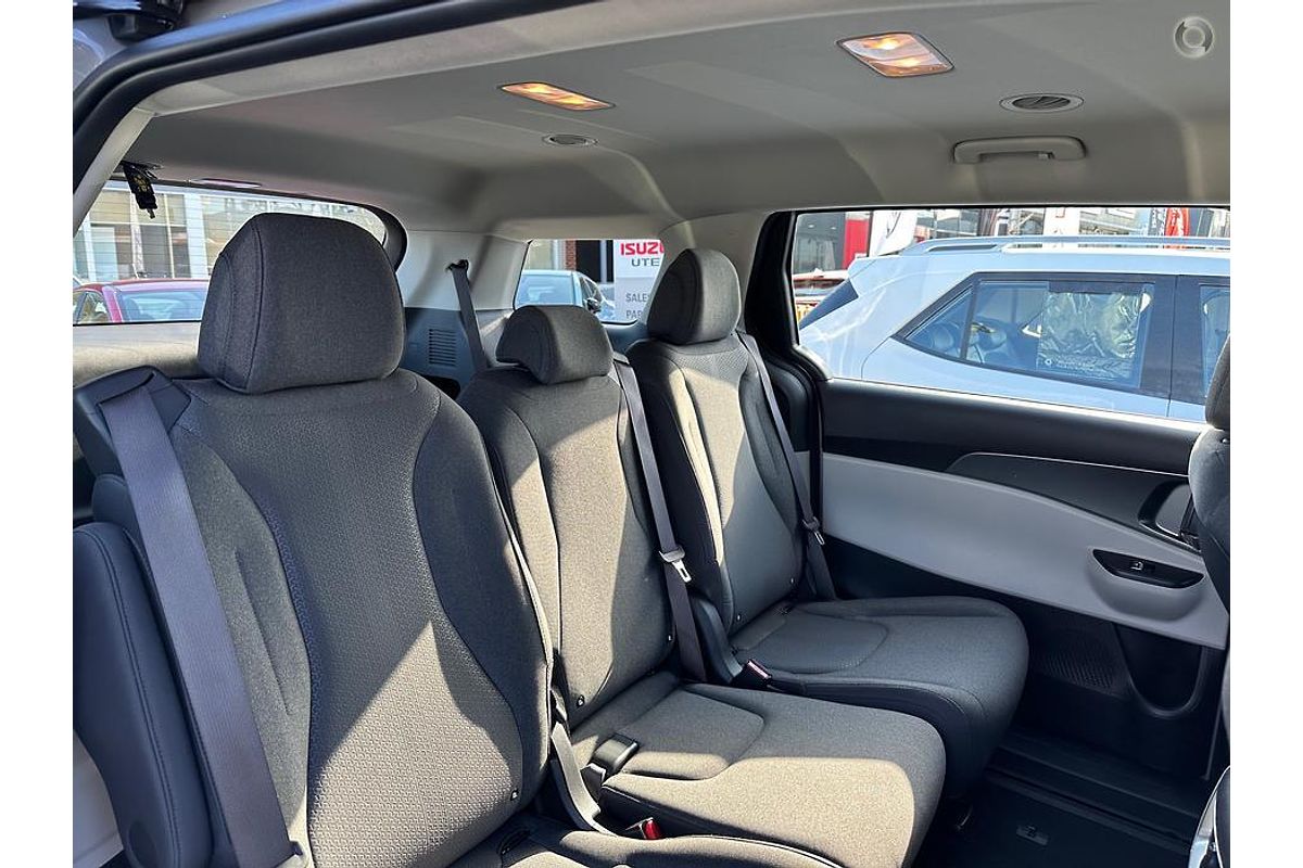 2023 Kia Carnival S KA4