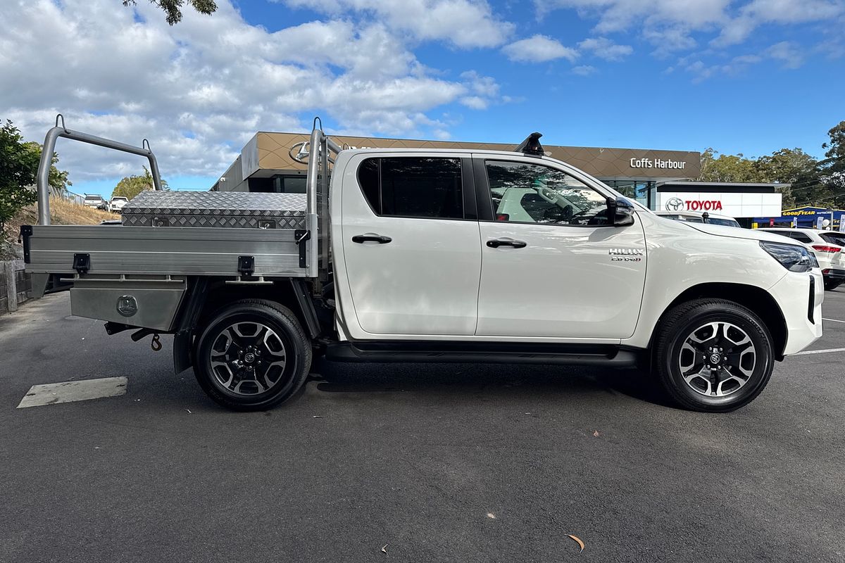 2024 Toyota Hilux SR5 48V GUN126R 4X4