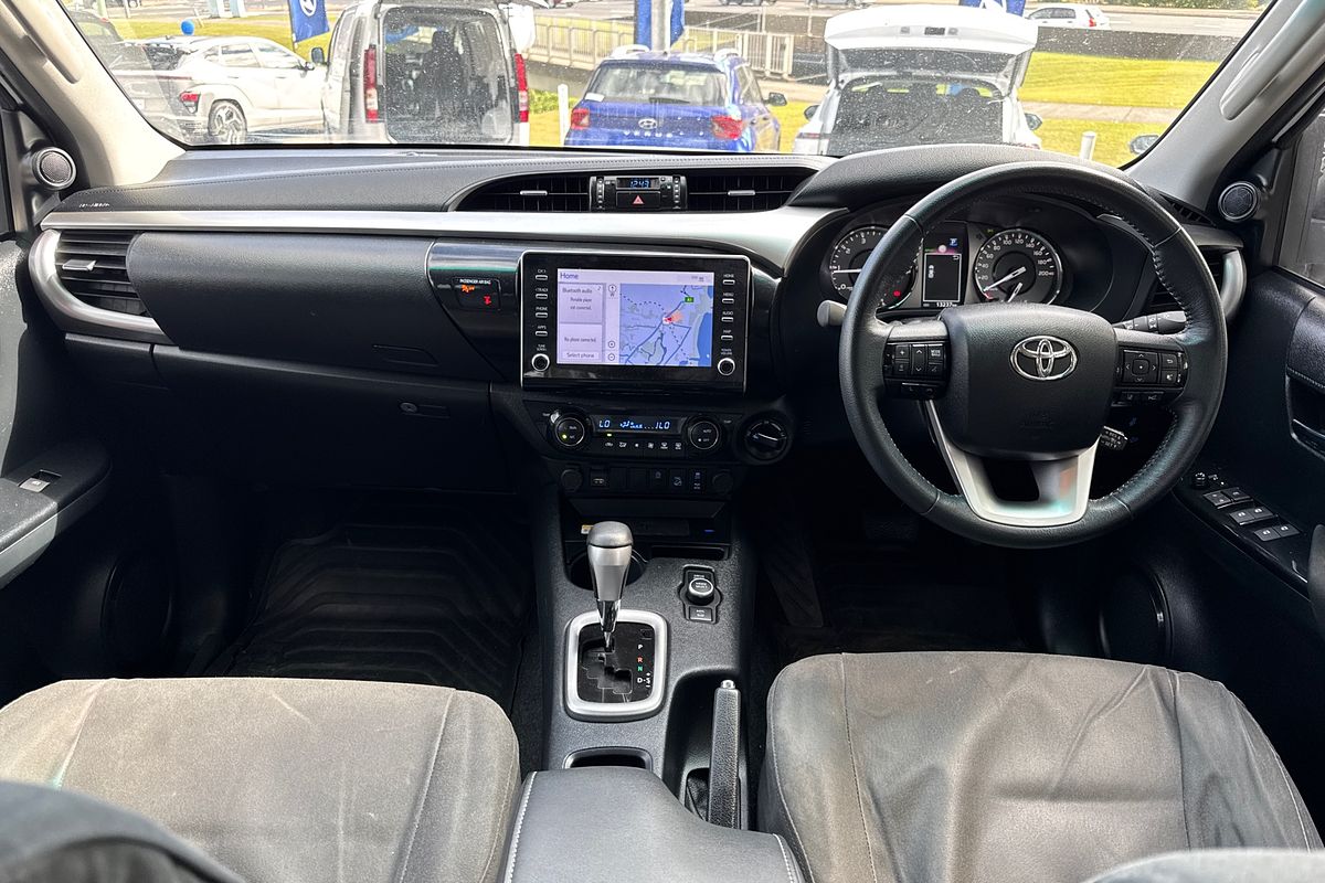 2024 Toyota Hilux SR5 48V GUN126R 4X4