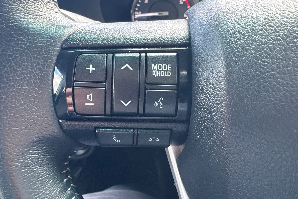 2024 Toyota Hilux SR5 48V GUN126R 4X4