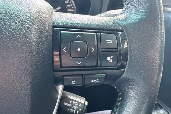 2024 Toyota Hilux SR5 48V GUN126R 4X4