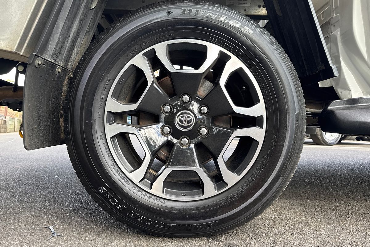 2024 Toyota Hilux SR5 48V GUN126R 4X4
