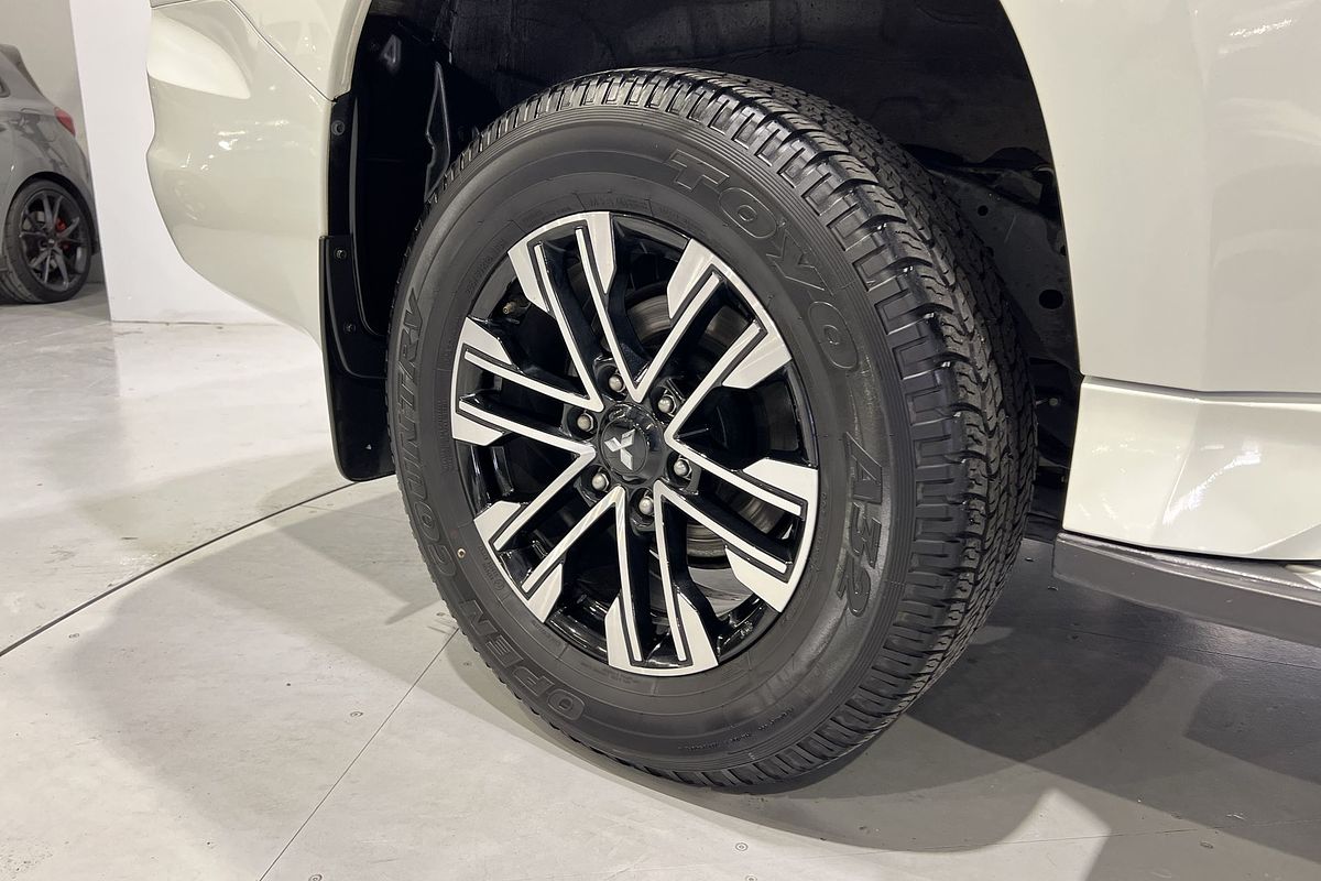 2023 Mitsubishi Pajero Sport GLS QF