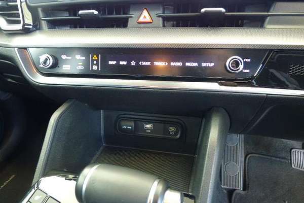2022 Kia Sportage SX+ NQ5