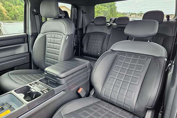 2025 Kia 8VP52HC5KHH416