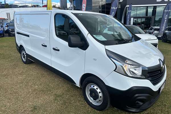2018 Renault Trafic Formula Edition X82 LWB