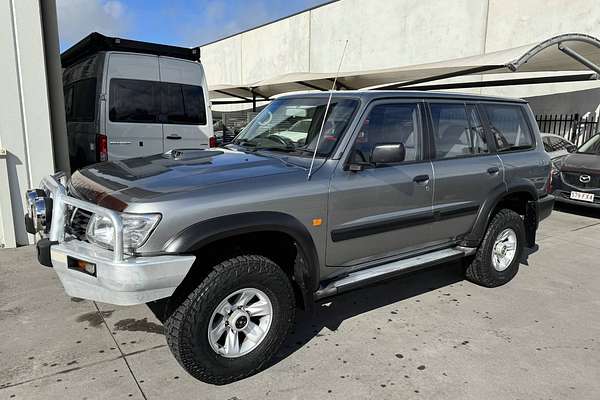 2004 Nissan Patrol ST GU III