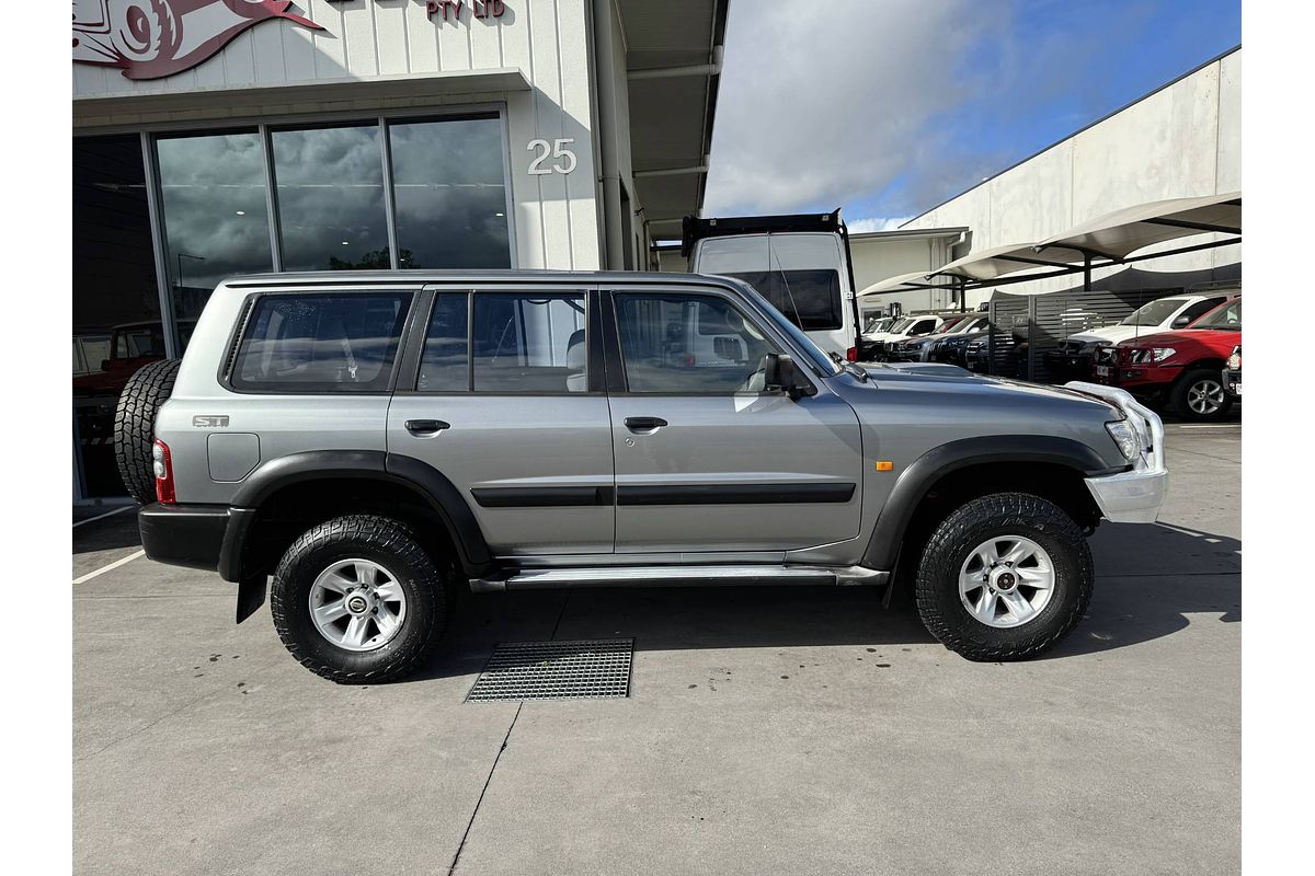 2004 Nissan Patrol ST GU III