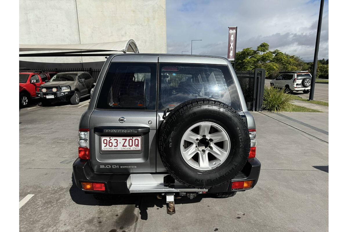 2004 Nissan Patrol ST GU III