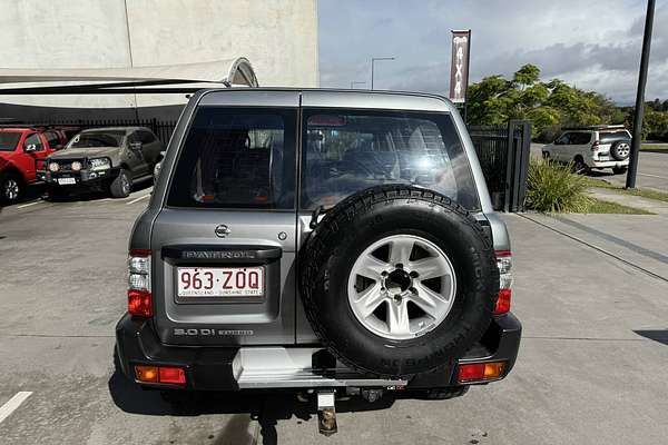 2004 Nissan Patrol ST GU III