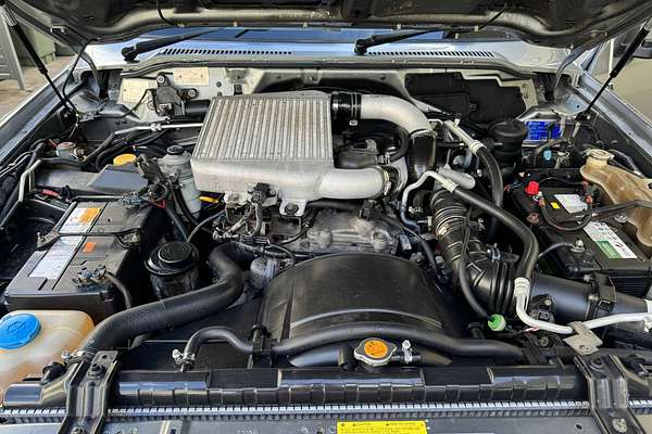 2004 Nissan Patrol ST GU III