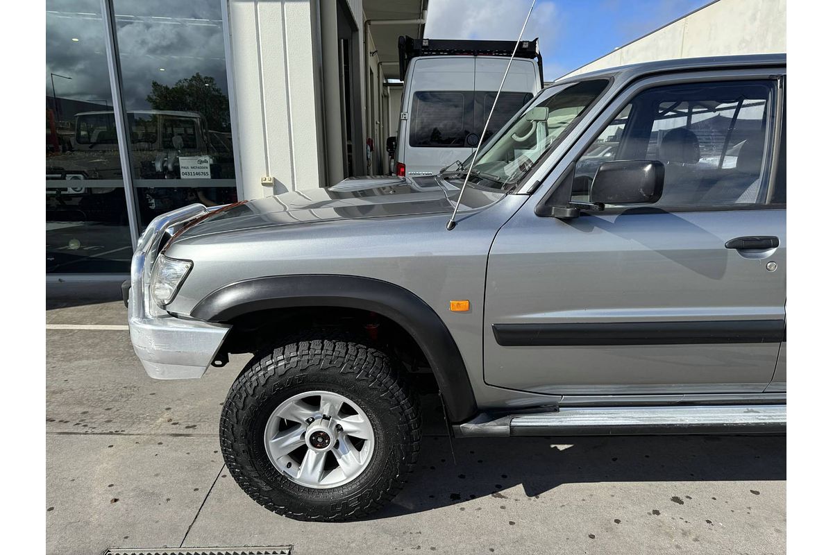 2004 Nissan Patrol ST GU III