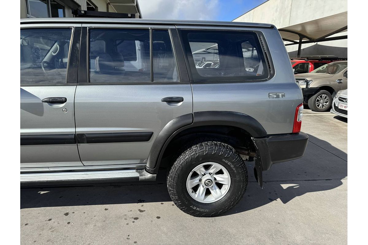 2004 Nissan Patrol ST GU III