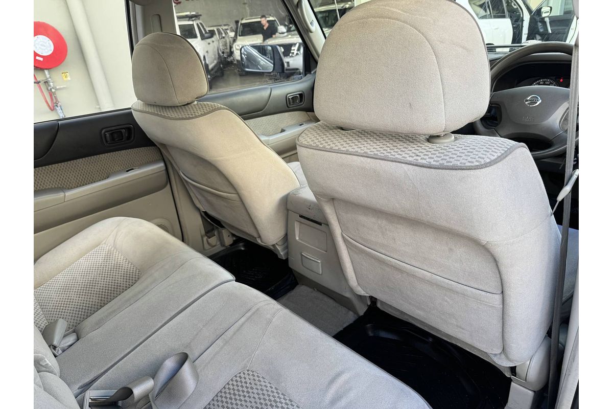 2004 Nissan Patrol ST GU III