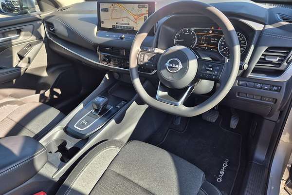 2023 Nissan QASHQAI ST+ J12