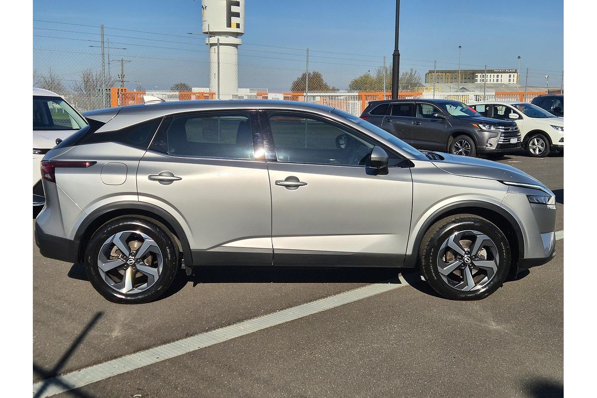 2023 Nissan QASHQAI ST+ J12