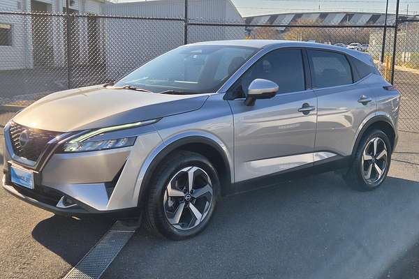 2023 Nissan QASHQAI ST+ J12