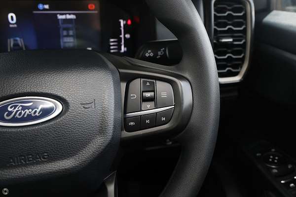 2025 Ford Everest Ambiente 2.0L